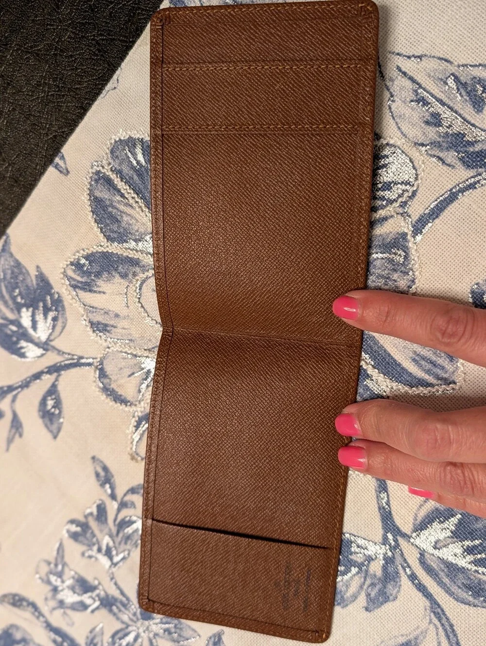 Authentic Vintage Louis Vuitton Taiga Leather Card Holder In Brown Unisex